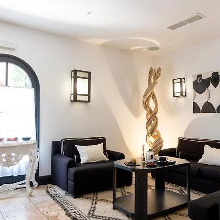 La Signoria Hotel
